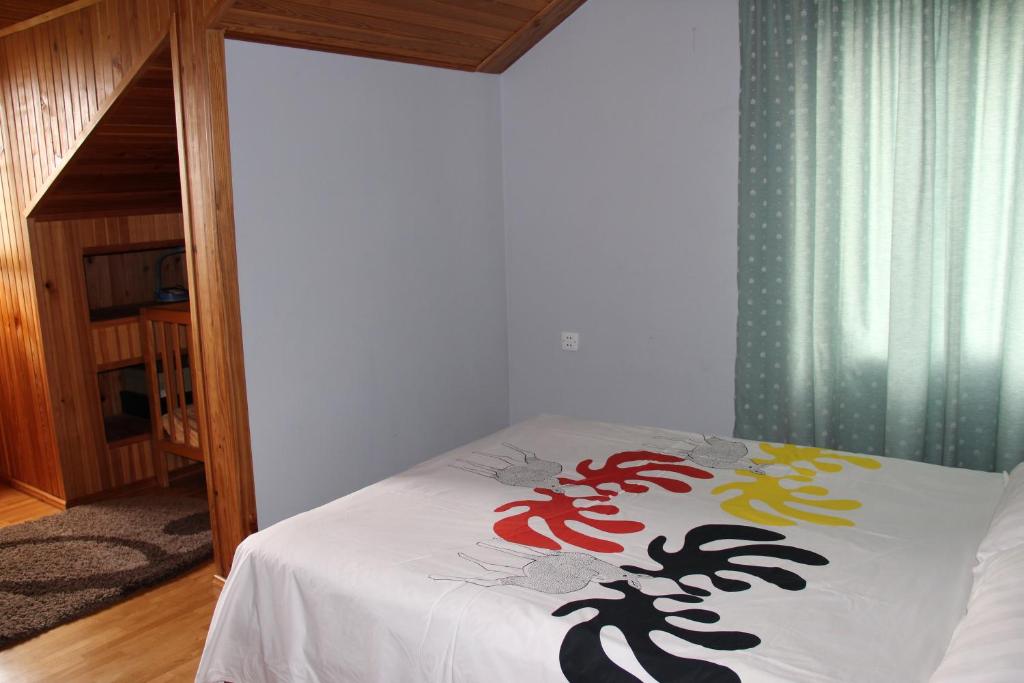 Cozy Home Mtsvane Kontskhi room 6